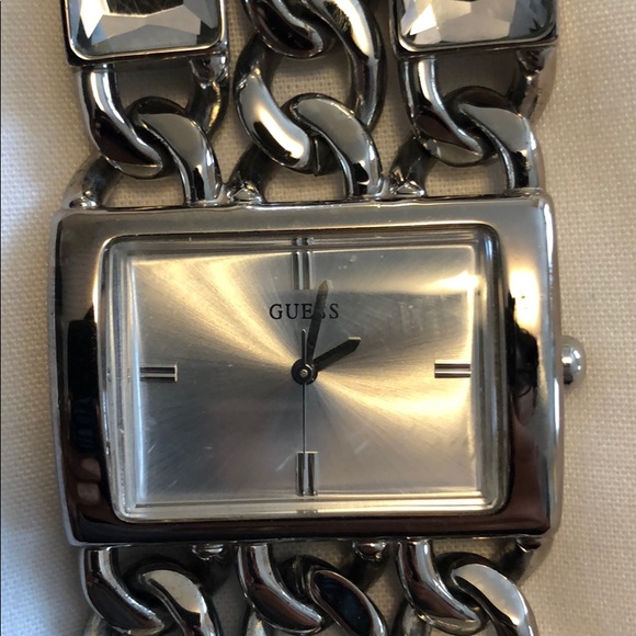 Super cute chunky Guess watch with case! - Picture 3 of 4